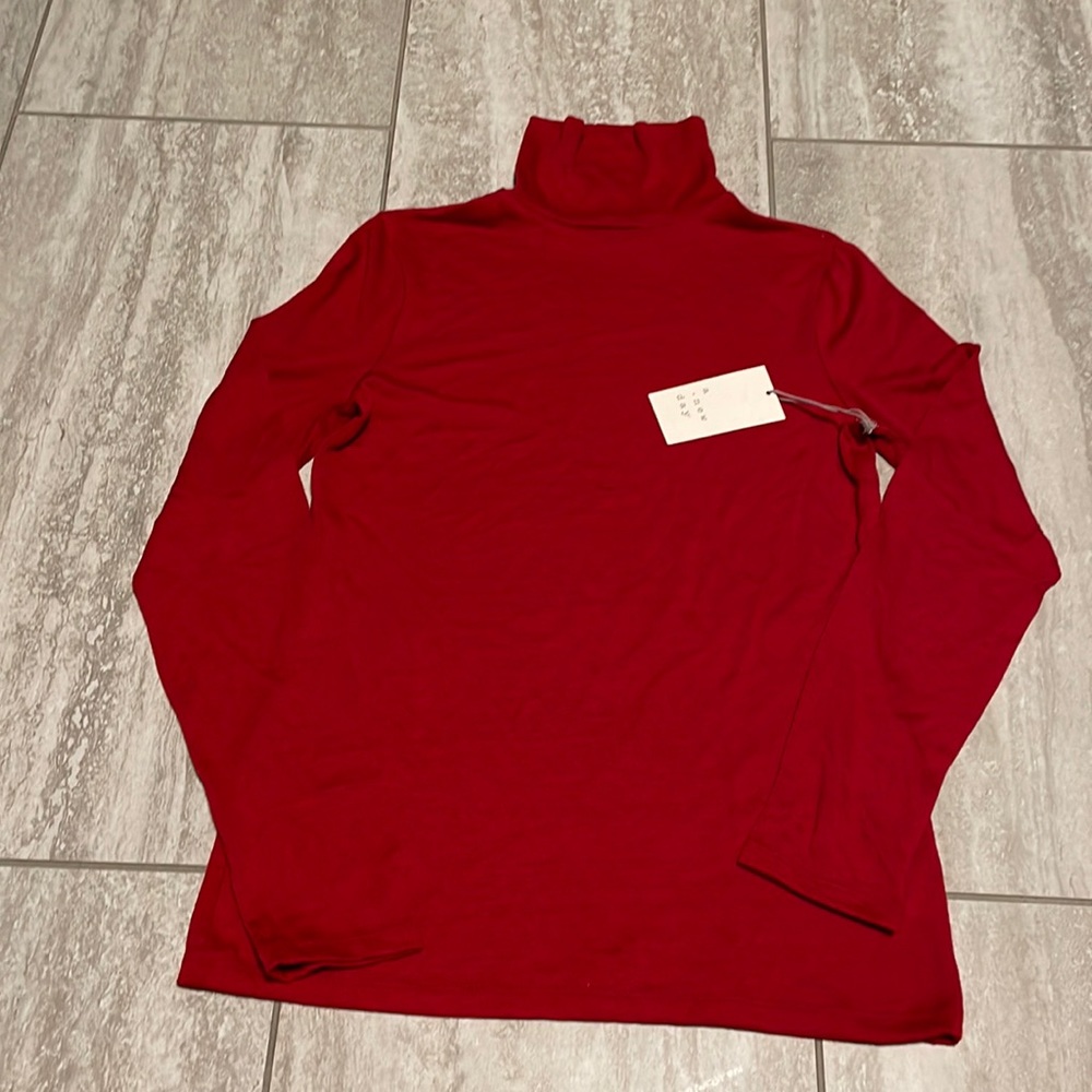 A new day Small Red long sleeves tee shirt